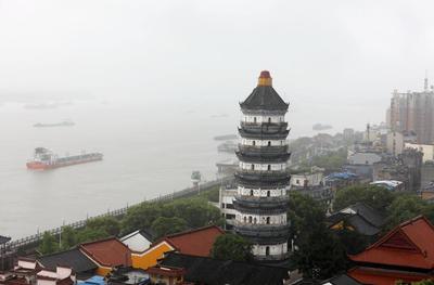 繼“萬里長江第一塔”塔尖被大風(fēng)吹落后，聊聊：古建筑修繕加固需如何進行？